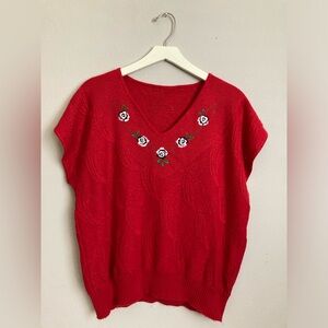 Cottage / Grandma core red floral swear